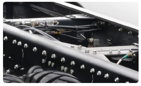 CHASSIS RIVETLES UNTUK KEMUDAHAN PROSES KAROSERI CHASSIS RIVETLES UNTUK KEMUDAHAN PROSES KAROSERI