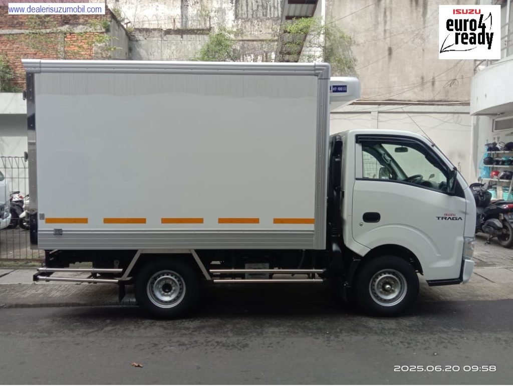 BOX FREEZER DAN PENDINGIN ISUZU TRAGA