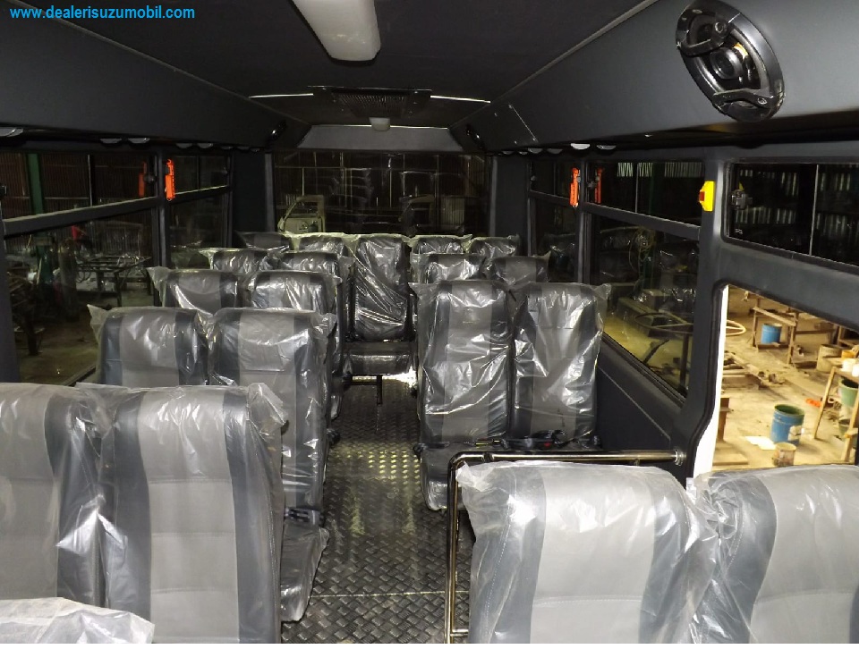 tempat duduk Penumpang KABIN MANHAUL ISUZU NPS tempat duduk Penumpang KABIN MANHAUL ISUZU NPS