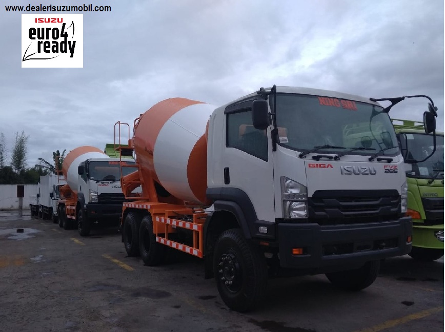Truk Mixer isuzu Giga FVZ 6X4