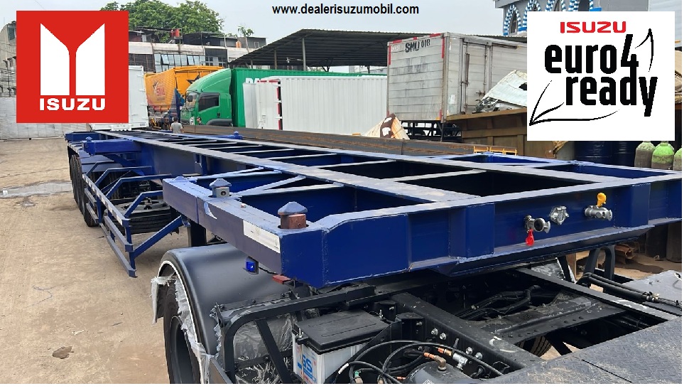Aplikasi trailer 40 feet isuzu Giga GVR J Tractor HEAD Aplikasi trailer 40 feet isuzu Giga GVR J Tractor HEAD