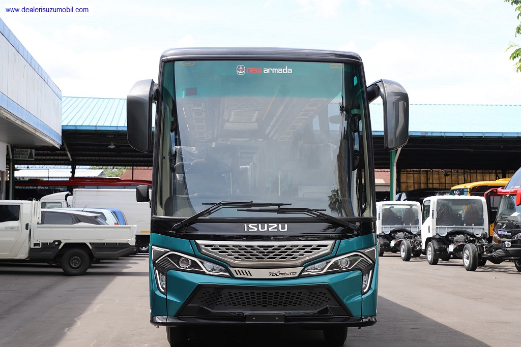 Medium Bus Grand Touristo Isuzu NQR B 150 PS