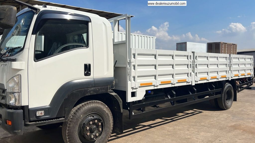 ISUZU GIGA FTR T 210 PS APLIKASI BAK BESI TERBUKA 7 WAY