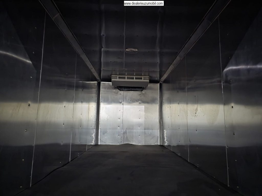 Interior Cabin Box ISUZU NMR