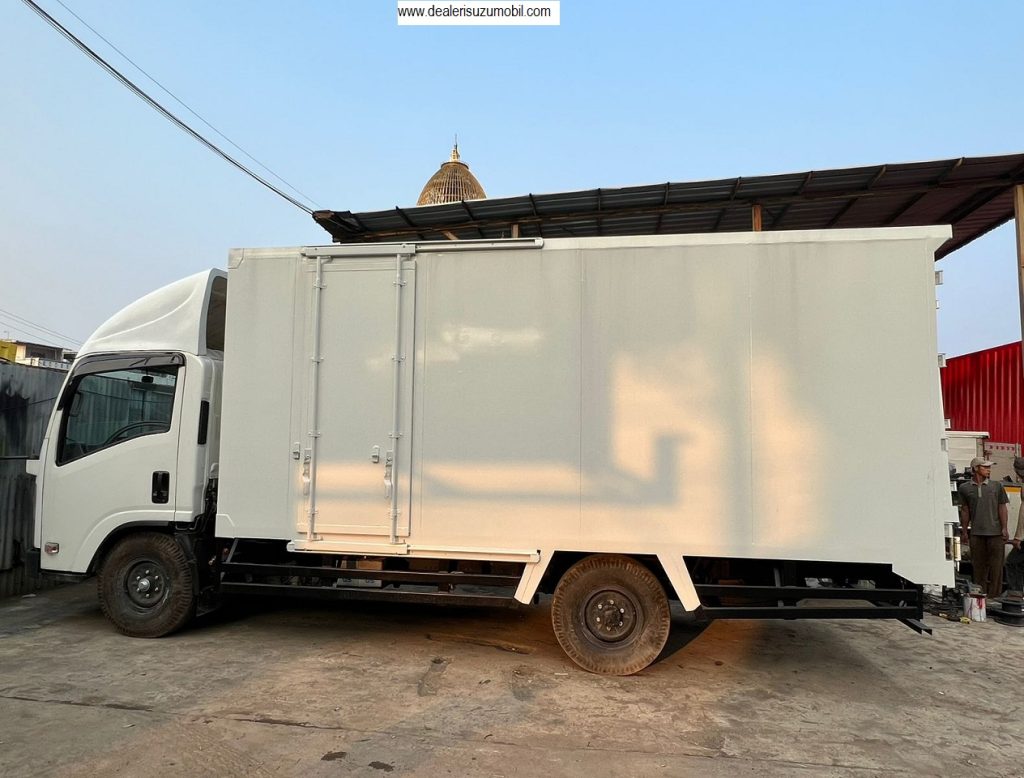 BOX ACP ISUZU ELF 4 BAN NLR LONG 120 PS