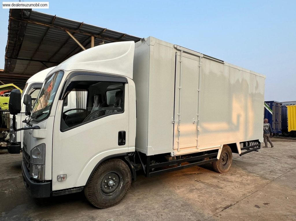 ISUZU NLR L 120 PS APLIKASI BOX ACP