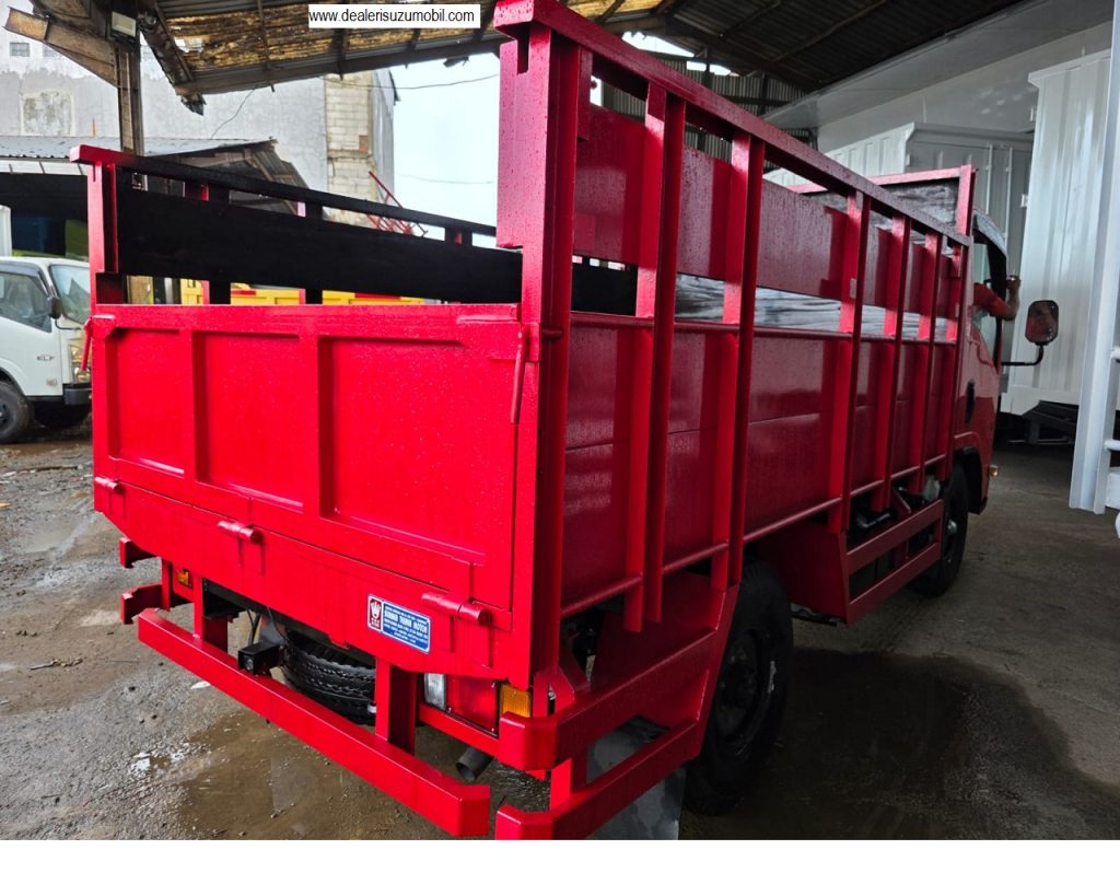 bak kayu rangka besi ISUZU NLR 120 PS