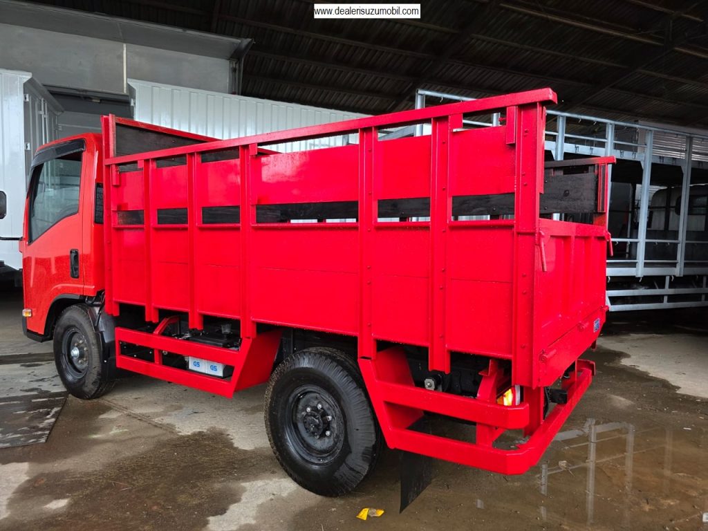 BAK KAYU RANGKA BESI ISUZU NLR 4 BAN