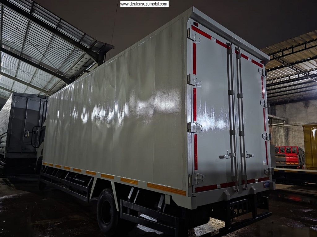 box besi rata isuzu giga FRR Q 190 PS