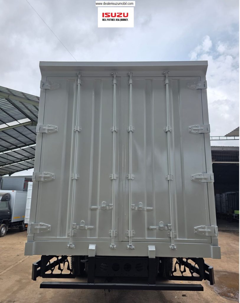 pintu belakang Box Besi Isuzu Giga FTR T