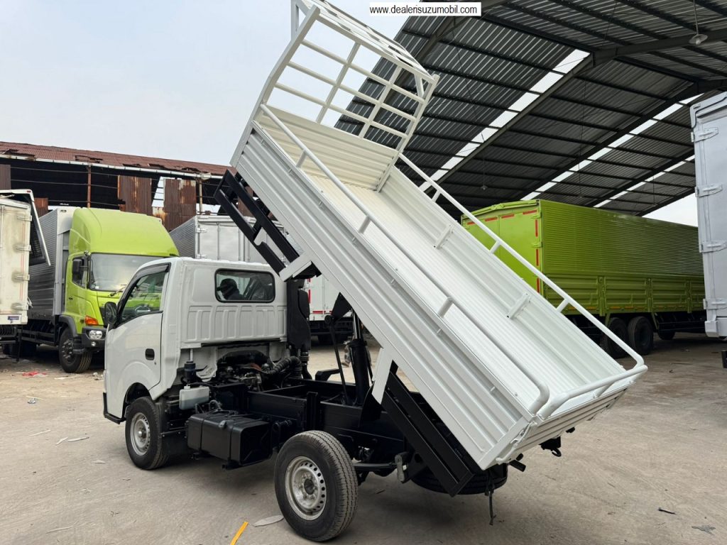 DUMP TRUK ISUZU TRAGA EURO 4