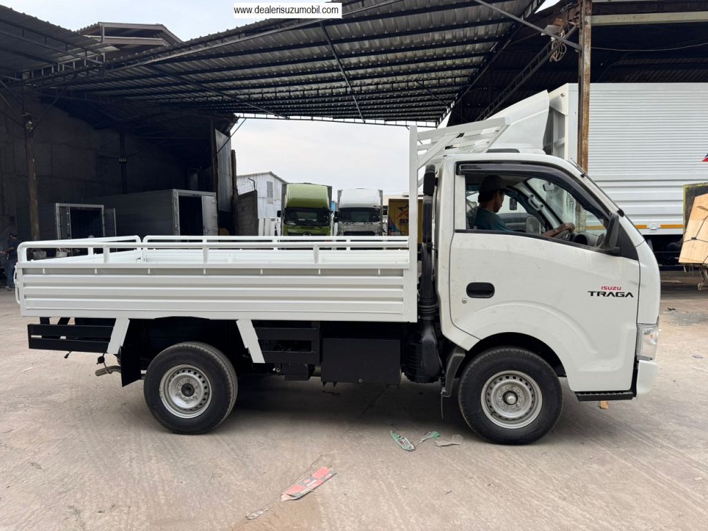 ISUZU TRAGA DUMP TRUK