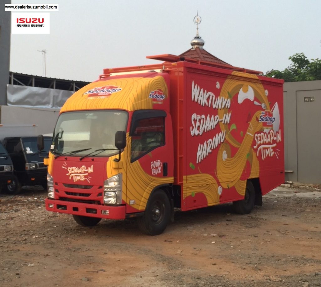 ISUZU NLR L FOOD TRUCK