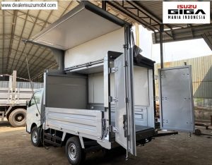 Isuzu Traga Wing Box hydrolic